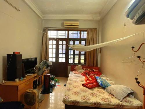Nhà Mặt Tiền Gần Dịch Vụ Q9 - Giá Hỏi 5.X tỷ Chưa Từng Có